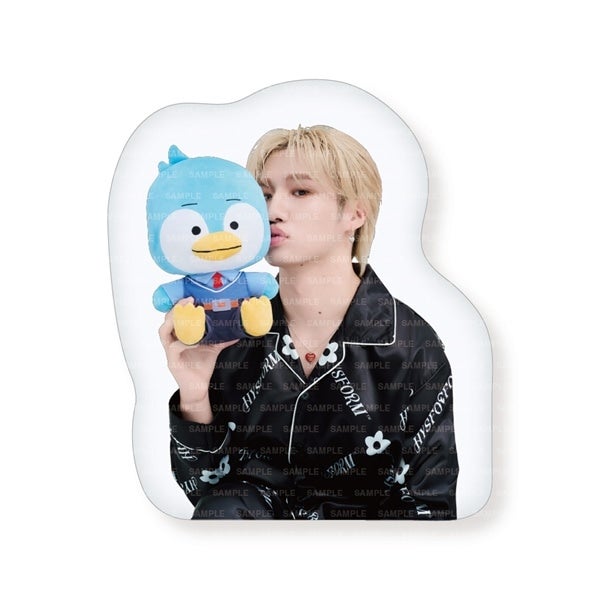 BALLISTIK BOYZ 2026 カレンダー ダイカットクッション 詳細画像